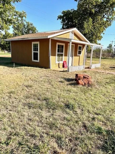 Photo 3 — 801 N DENA Street, Cordell, OK 73632