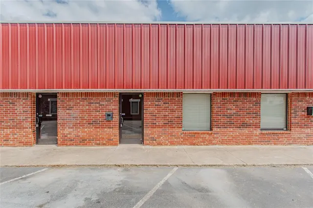 Photo 3 — 320 W Main Street, Norman, OK 73069