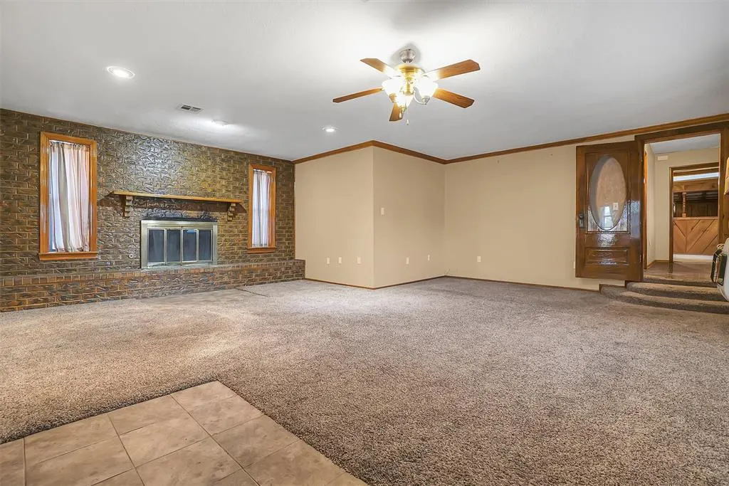 Photo 4 — 420 W 8th Street, Cordell, OK 73632