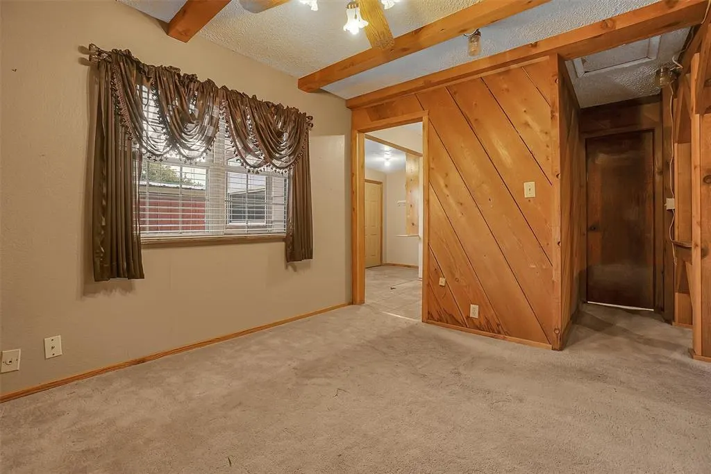 Photo 10 — 420 W 8th Street, Cordell, OK 73632