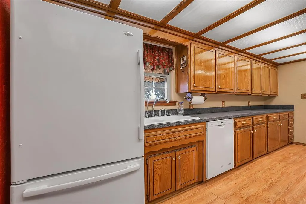 Photo 18 — 420 W 8th Street, Cordell, OK 73632