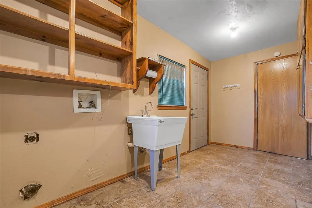 Photo 26 — 420 W 8th Street, Cordell, OK 73632