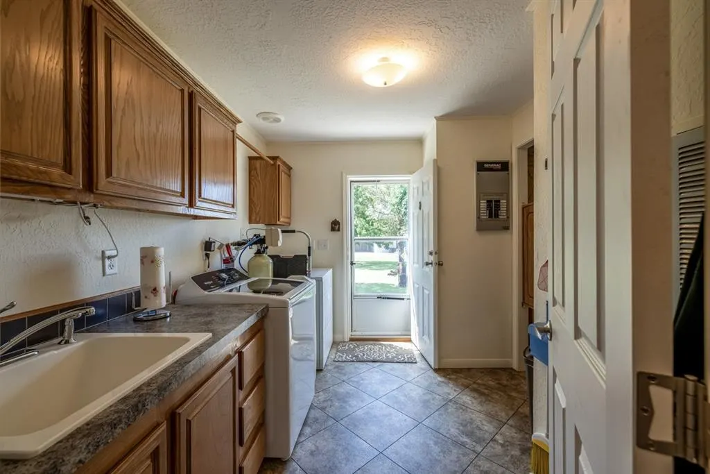 Photo 30 — 713 Terrace Place, Sulphur, OK 73086
