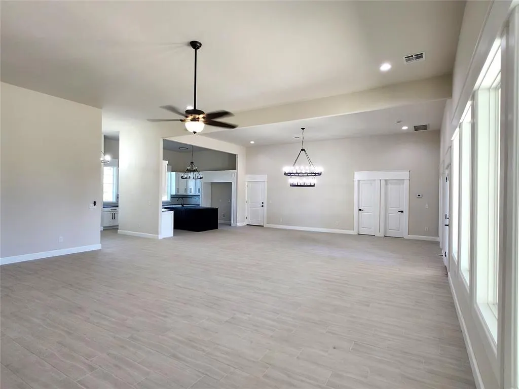 Photo 11 — 1316 W Harvard Way, Mustang, OK 73064