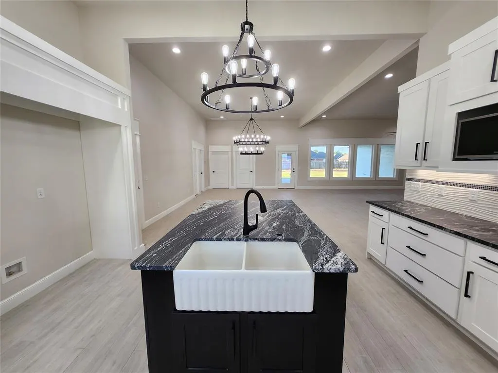 Photo 12 — 1316 W Harvard Way, Mustang, OK 73064