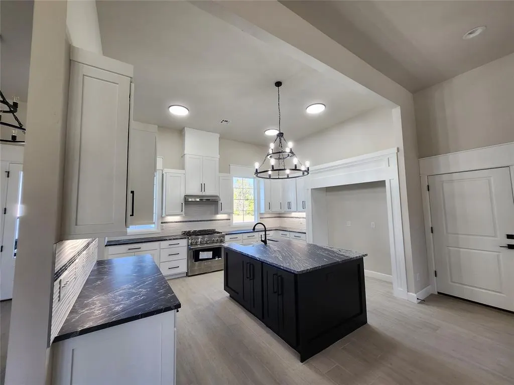 Photo 13 — 1316 W Harvard Way, Mustang, OK 73064