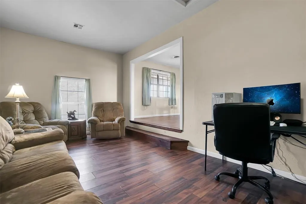 Photo 4 — 206 Denise Drive, Burns Flat, OK 73647