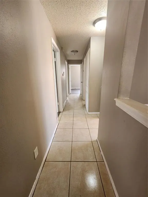 Photo 4 — 5300 Creekwood Terrace, Oklahoma City, OK 73135
