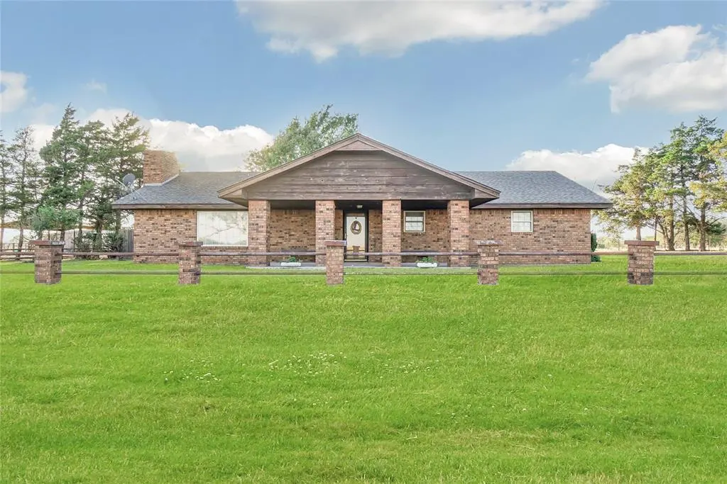 Photo 2 — 1001 Main Street, Rocky, OK 73661