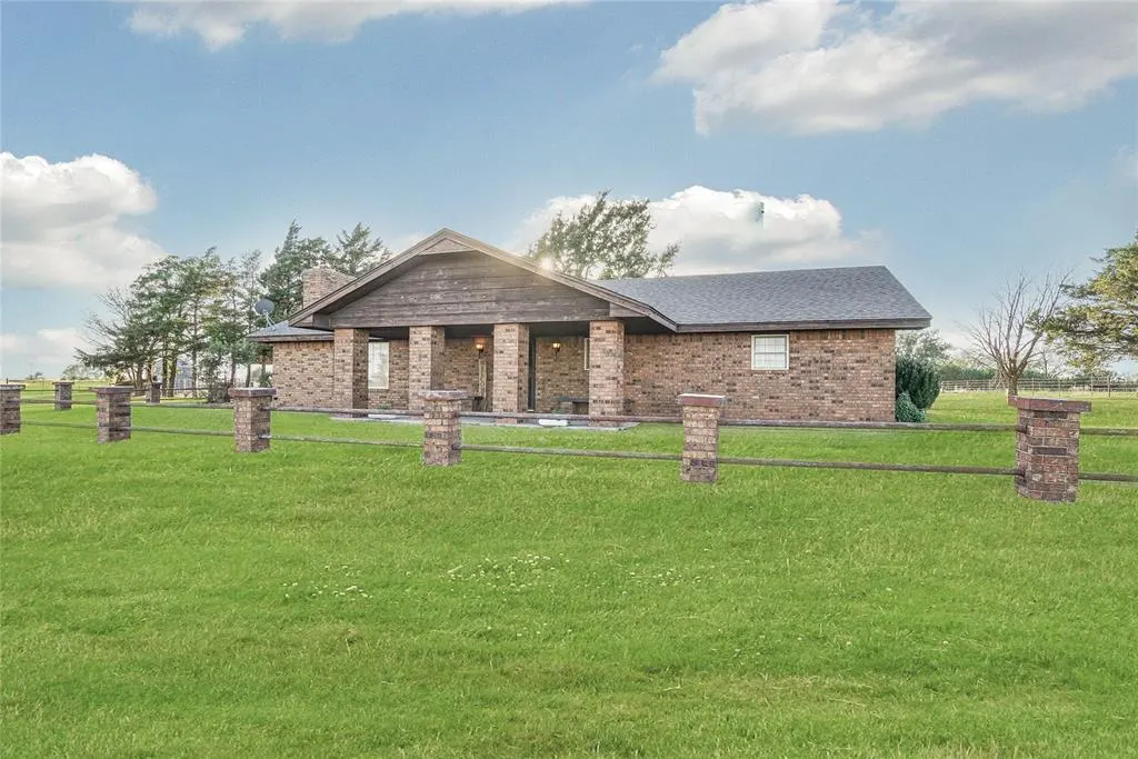 Photo 3 — 1001 Main Street, Rocky, OK 73661
