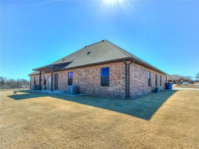 Photo 4 — 14617 NE 20th Street, Choctaw, OK 73020