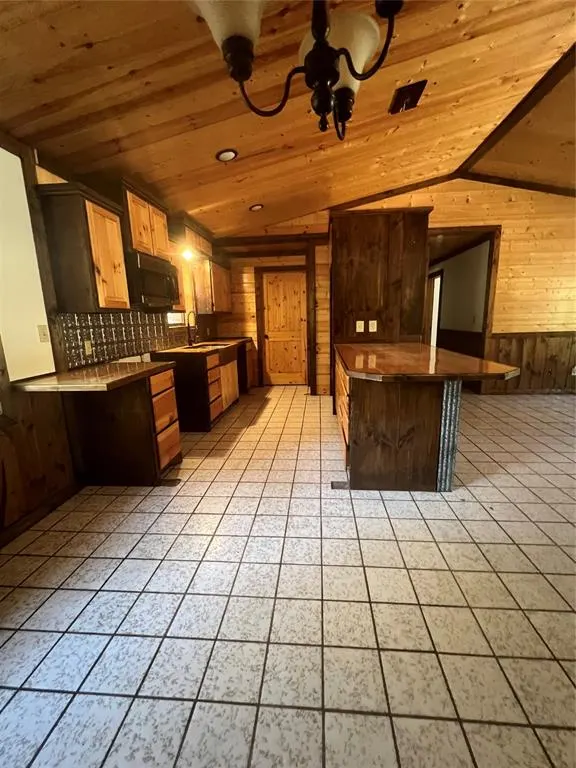 Photo 3 — 183 Old Hochatown Road, Broken Bow, OK 74728