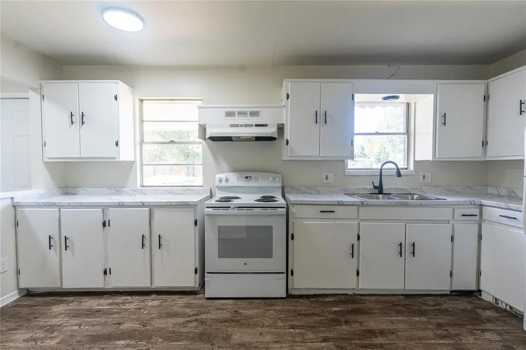Photo 5 — 3201 Longridge Road, Del City, OK 73115