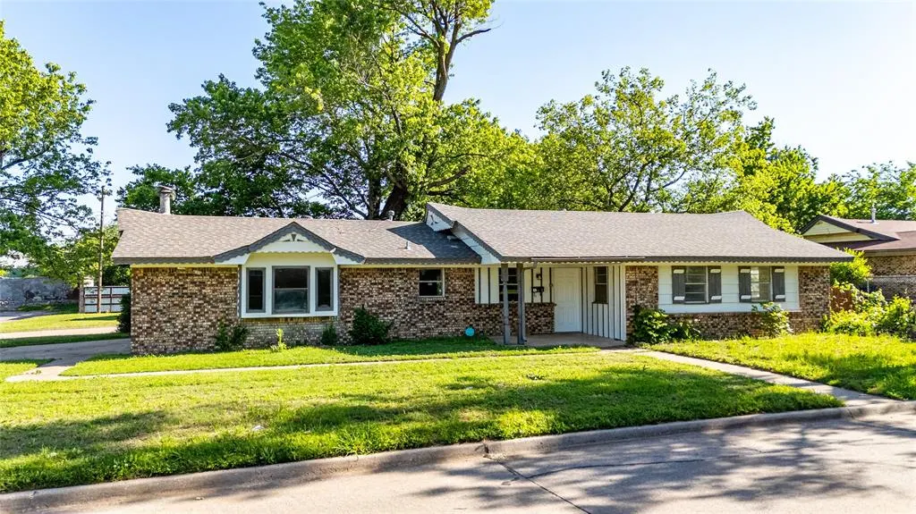 Front exterior — 3201 Longridge Road, Del City, OK 73115