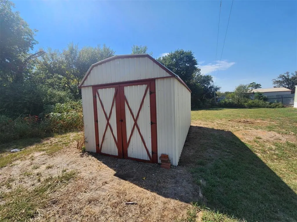 Photo 3 — 37502 Highway 19, Pauls Valley, OK 73075