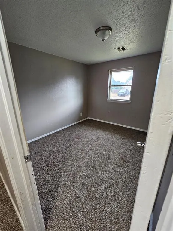 Photo 5 — 3200 Neighbors Lane, Del City, OK 73115