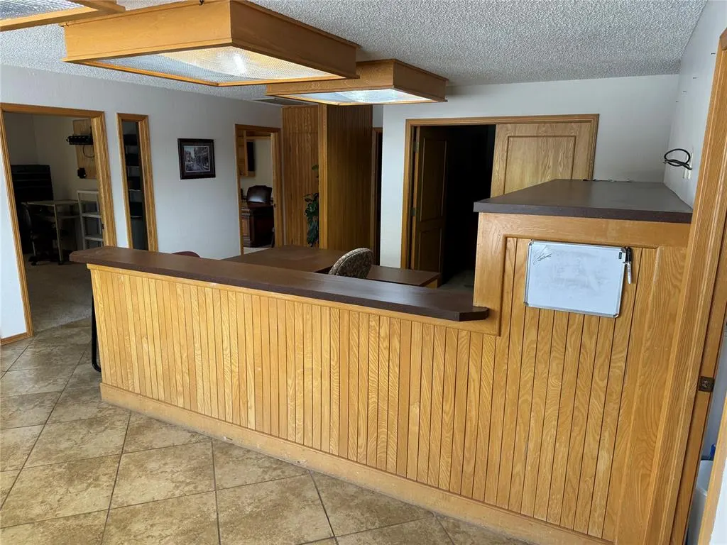 Photo 4 — 520 S 30th Street, Clinton, OK 73601