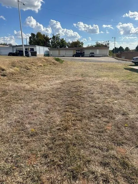 Photo 5 — 8509 NE 51st/Main Street, Spencer, OK 73084