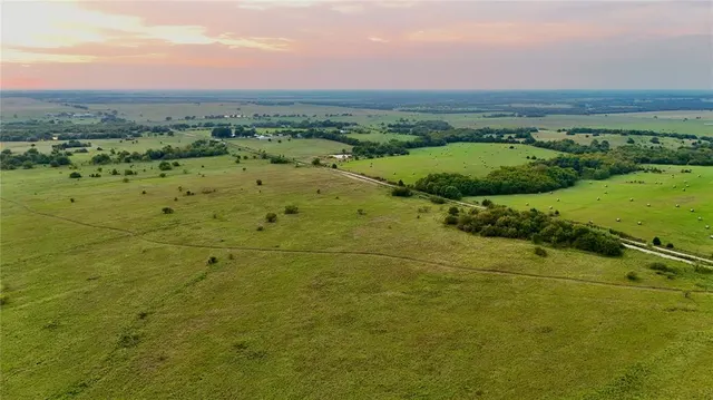 Photo 2 — 7 Freeny Valley Road, Caddo, OK 74729