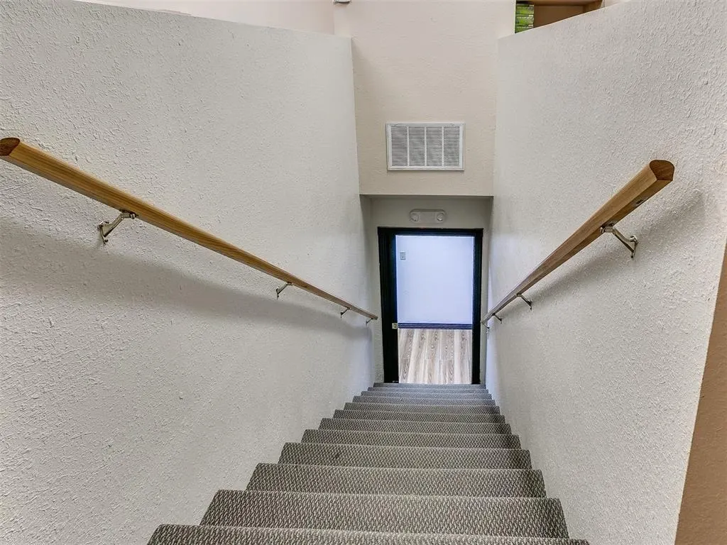 Photo 15 — 2124 Shadowlake Drive O, Oklahoma City, OK 73159