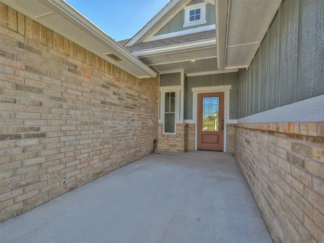 Photo 2 — 2748 Juneberry Lane, Newcastle, OK 73065