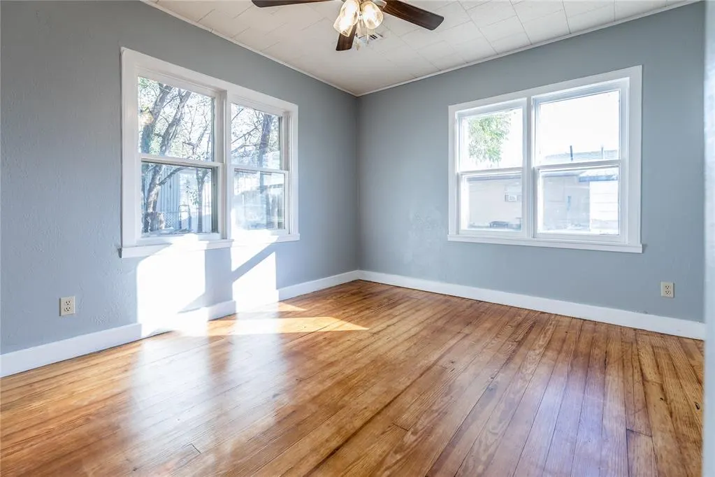 Photo 9 — 412 N Kentucky Avenue, Mangum, OK 73554