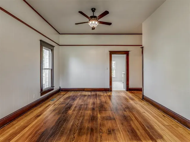 Photo 7 — 309 S 6th Street, Kingfisher, OK 73750
