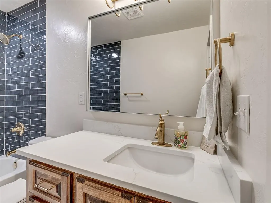 Photo 21 — 309 S 6th Street, Kingfisher, OK 73750