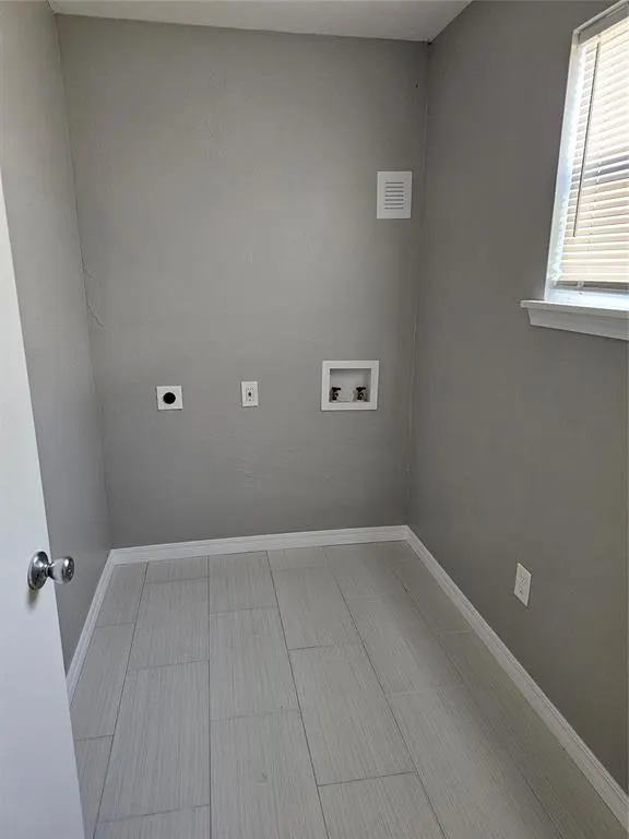 Photo 13 — 1447 S Genessee Avenue, Oklahoma City, OK 73129