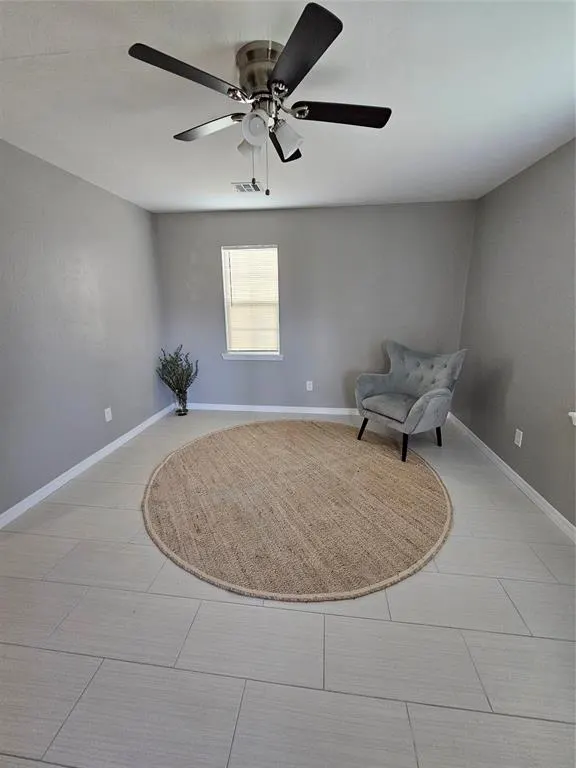 Photo 3 — 1447 S Genessee Avenue, Oklahoma City, OK 73129
