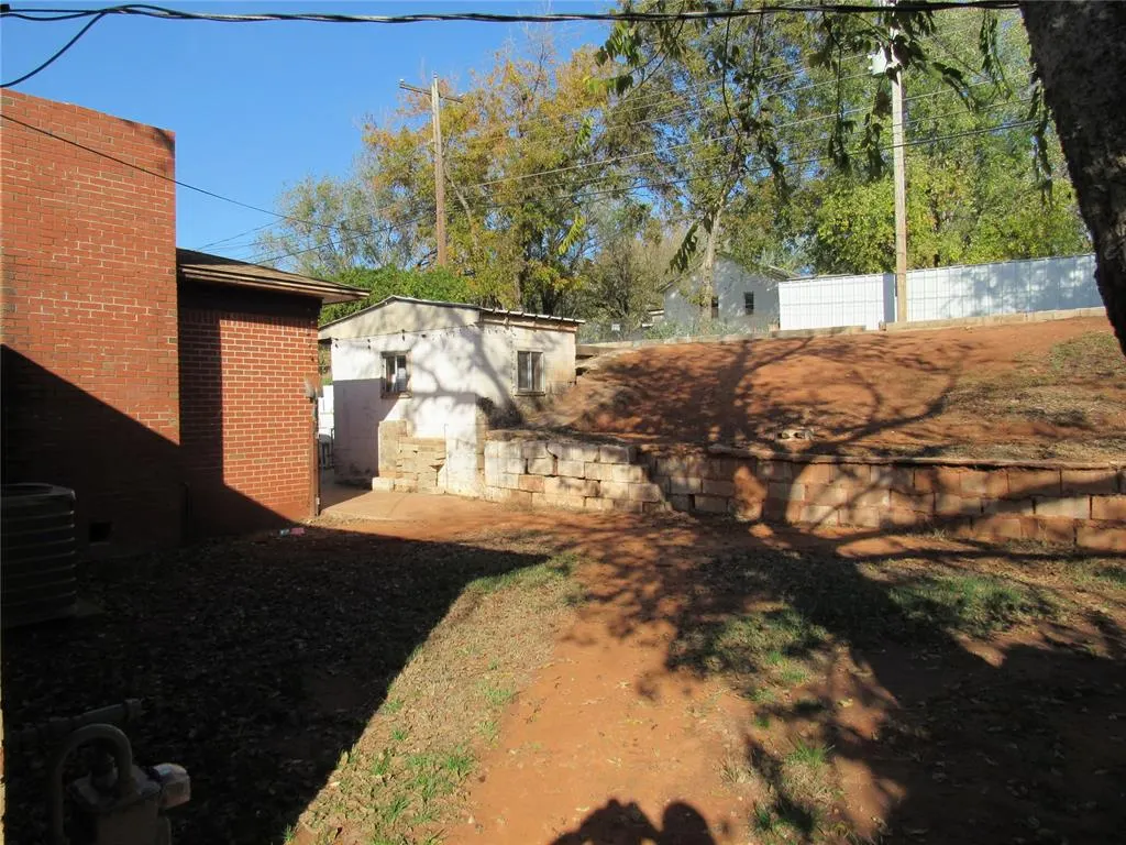 Photo 26 — 712 Cinmac Street, Lindsay, OK 73052