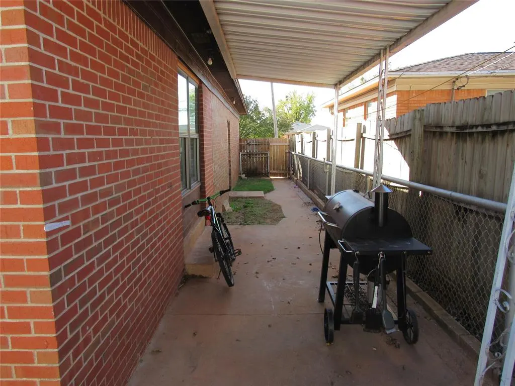 Photo 28 — 712 Cinmac Street, Lindsay, OK 73052