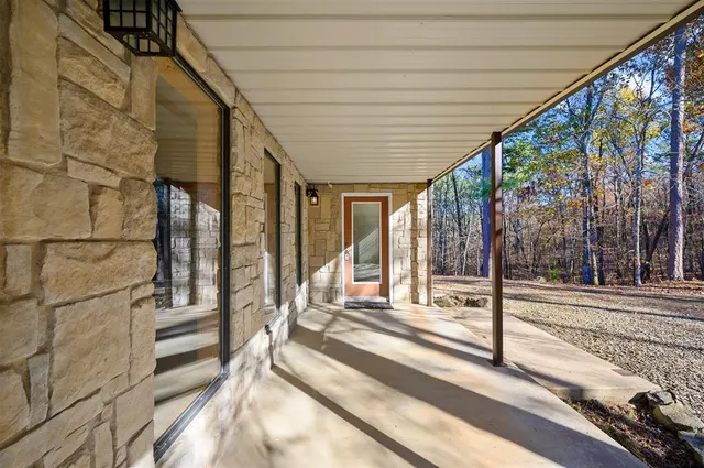 Photo 4 — 6837 Sherwood Road, Broken Bow, OK 74728