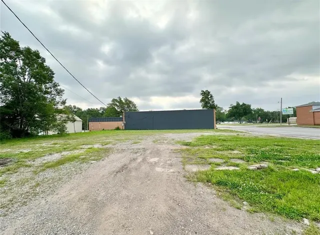 Photo 4 — 00 E Washington Street, Tecumseh, OK 74873