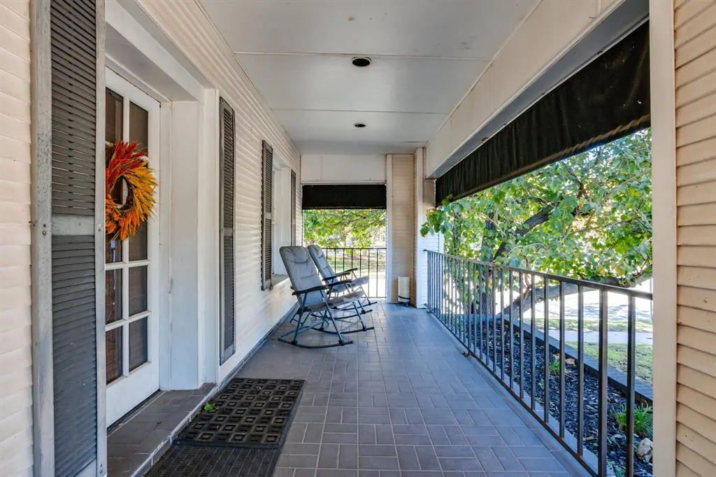 Photo 4 — 732 NW 18th Street, Oklahoma City, OK 73103