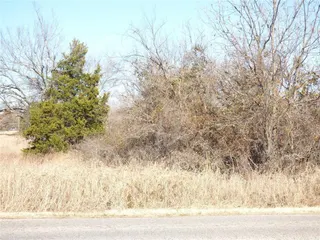 Sold home at NE 10th & Choctaw Road