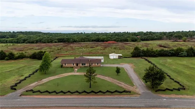 Photo 5 — 920173 S 3450 Road, Chandler, OK 74834