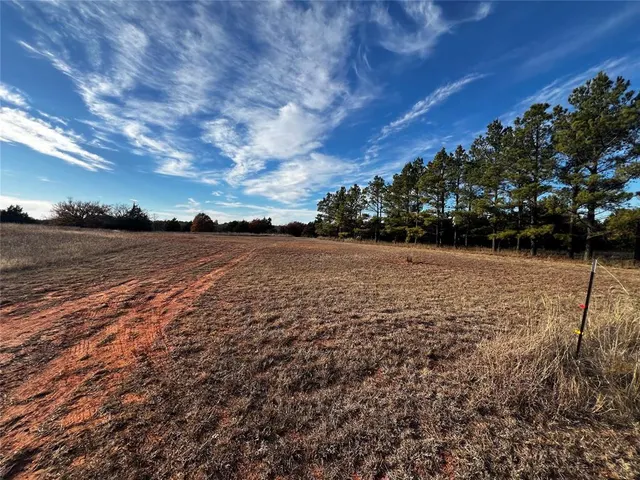 Photo 3 — 11925 Bryant Lane, Guthrie, OK 73044