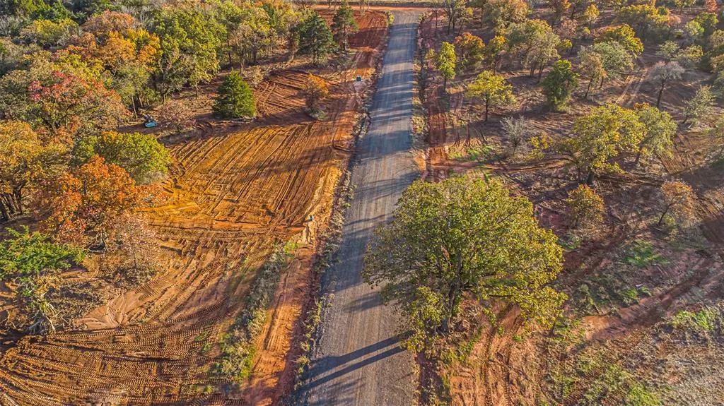 Photo 2 — 7769 Old Oak Trail, Guthrie, OK 73044