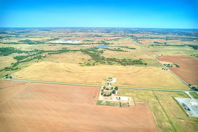 Photo 2 — 9 Hwy 92, Amber, OK 73004