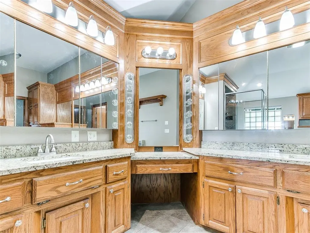 Photo 27 — 826 S Mustang Road, Tuttle, OK 73089