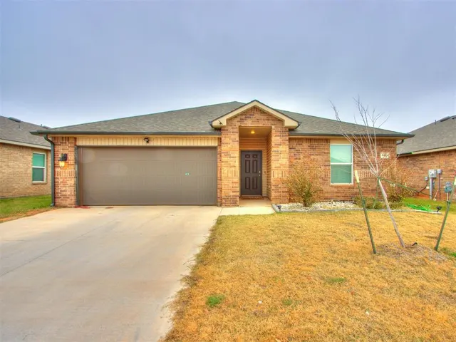 Photo 2 — 4408 Moonlight Road, Mustang, OK 73064