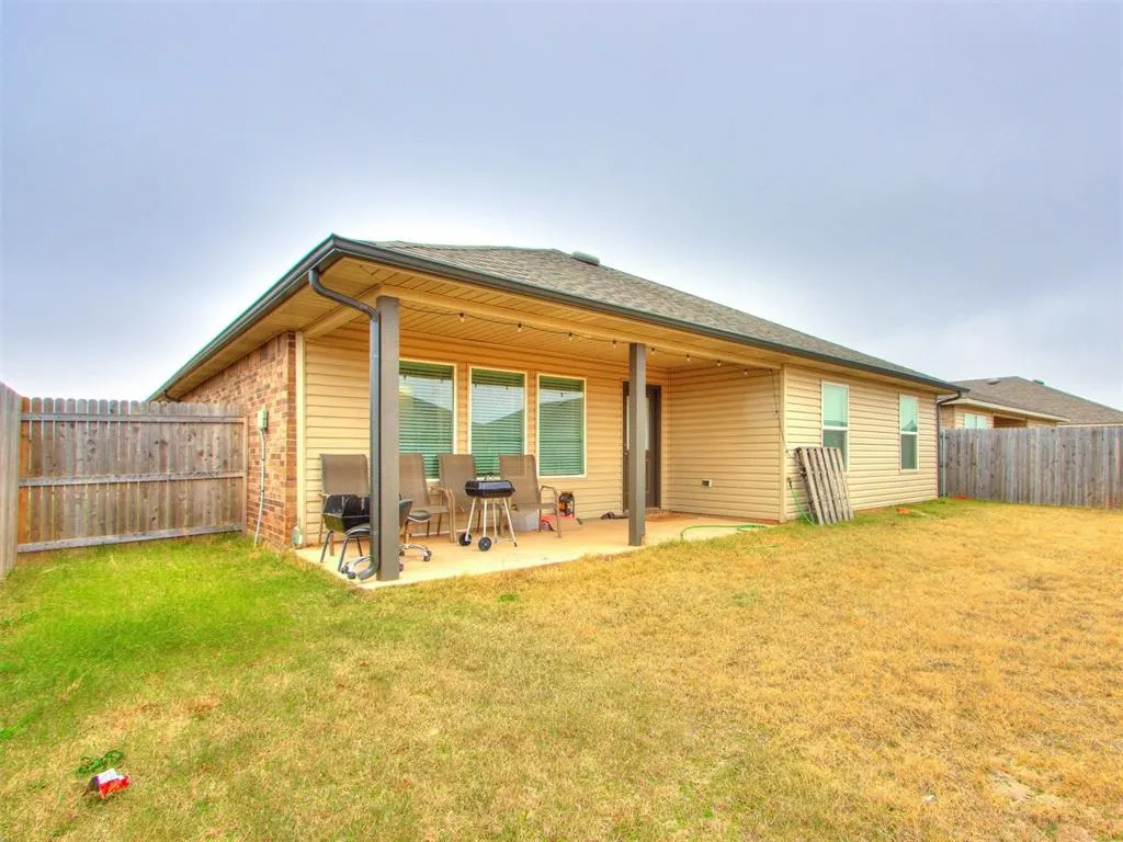 Photo 3 — 4408 Moonlight Road, Mustang, OK 73064