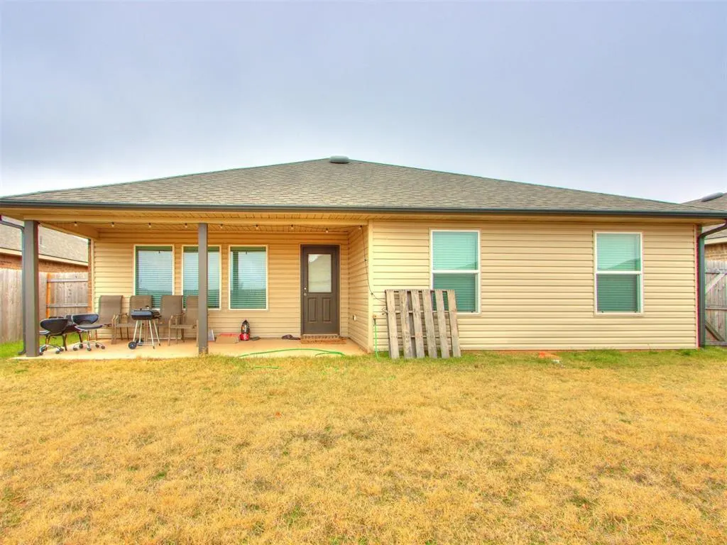 Photo 4 — 4408 Moonlight Road, Mustang, OK 73064