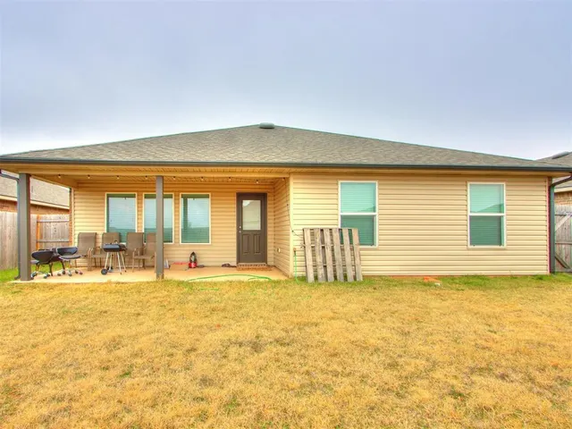 Photo 4 — 4408 Moonlight Road, Mustang, OK 73064