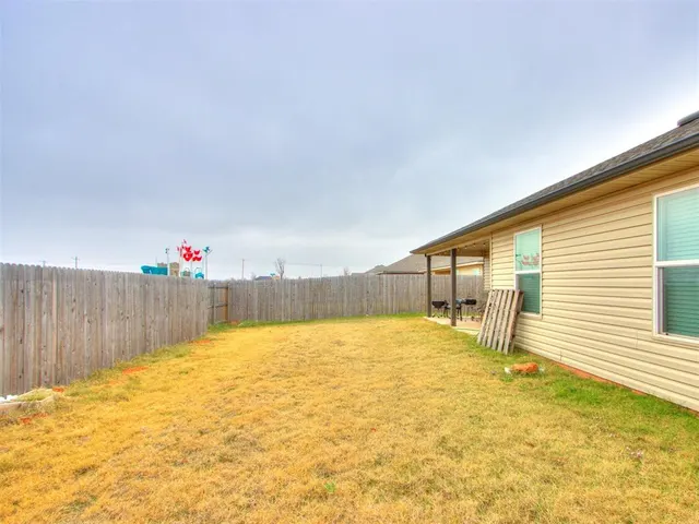 Photo 5 — 4408 Moonlight Road, Mustang, OK 73064
