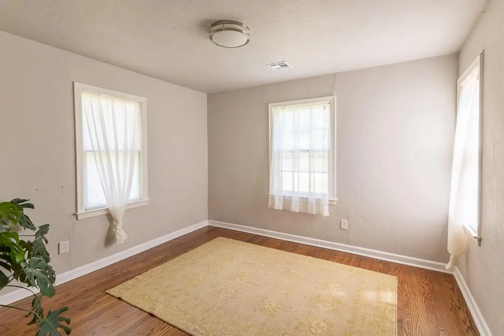 Photo 14 — 829 NE 65th Street, Oklahoma City, OK 73105