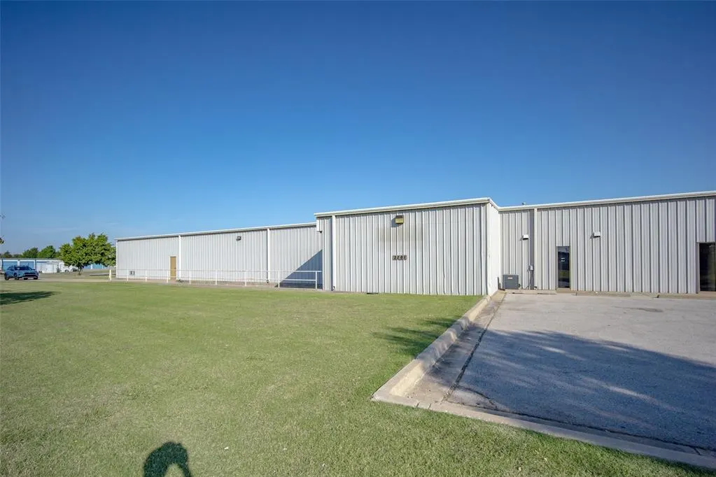Photo 3 — 2701 Bart Conner Court 103, Norman, OK 73072
