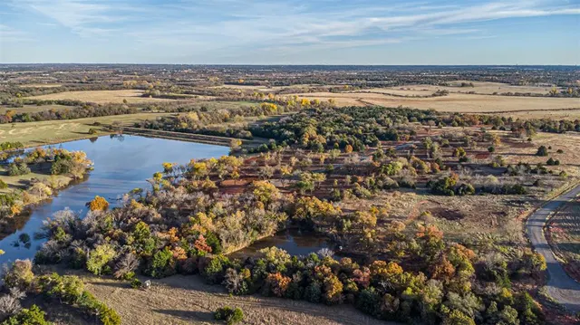 Photo 3 — 7368 Old Oak Trail, Guthrie, OK 73044