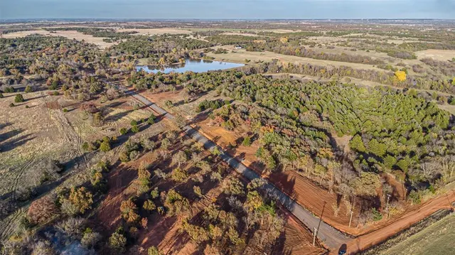 Photo 8 — 7335 Old Oak Trail, Guthrie, OK 73044
